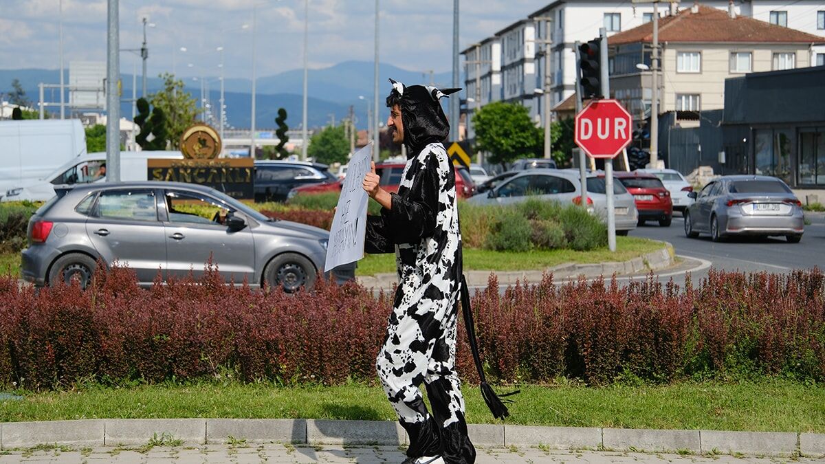 Kostum2Jpg D63 D T S Ms2 E X3 V E F A0 Jf8W
