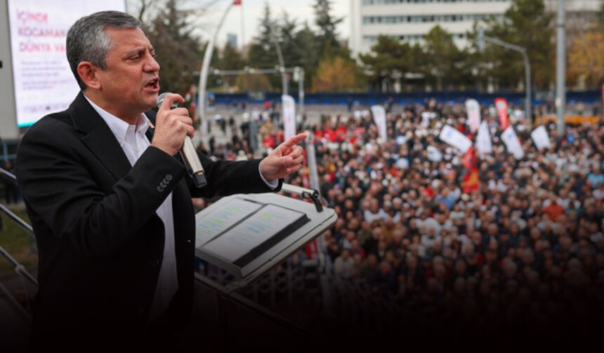 Özel Cumhuriyet Meydanı’ndan vazgeçmedi: Otobüsün üstünden İzmirlilere seslenecek!