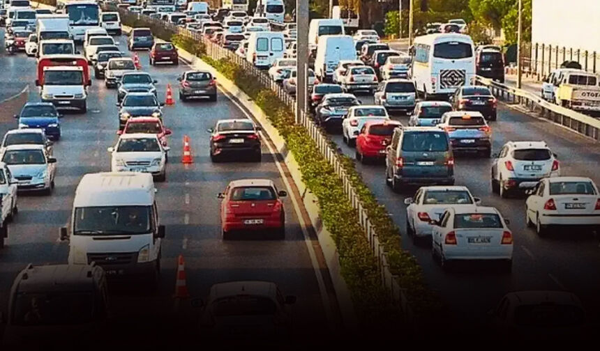 TÜİK rakamları açıkladı: İzmir'de trafiğe kayıtlı araç sayısı belli oldu!