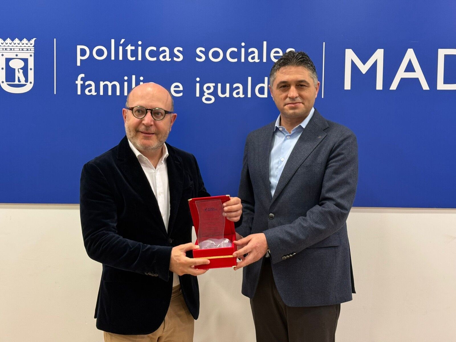 1 Aliaganin Sosyal Hizmet Modeline Madridden Yakin Ilgi