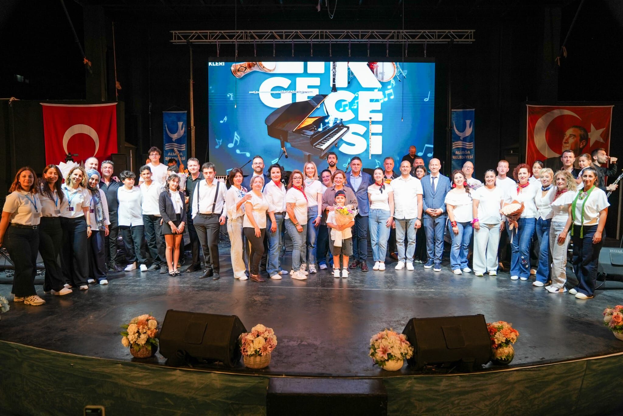 2 Asev Öğrencilerinden Unutulmaz Müzik Gecesijpeg