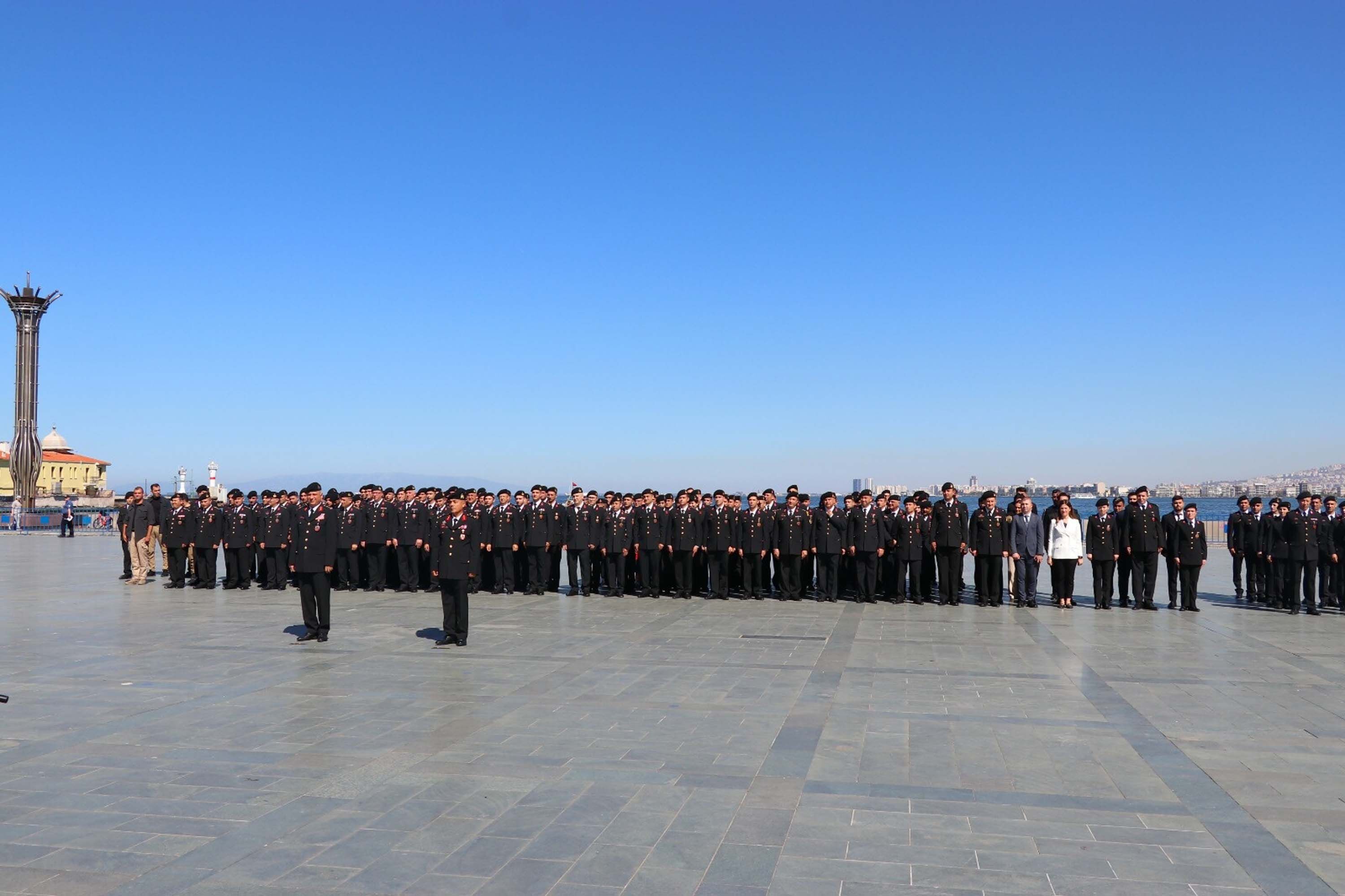 İzmir'de Jandarma 100'ncü yılını kutladı