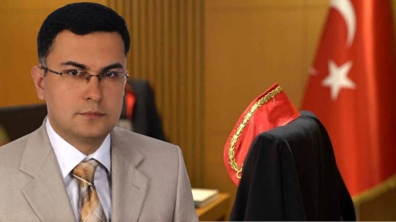 Duruşma sırasında fenalaşan genç savcı kurtarılamadı