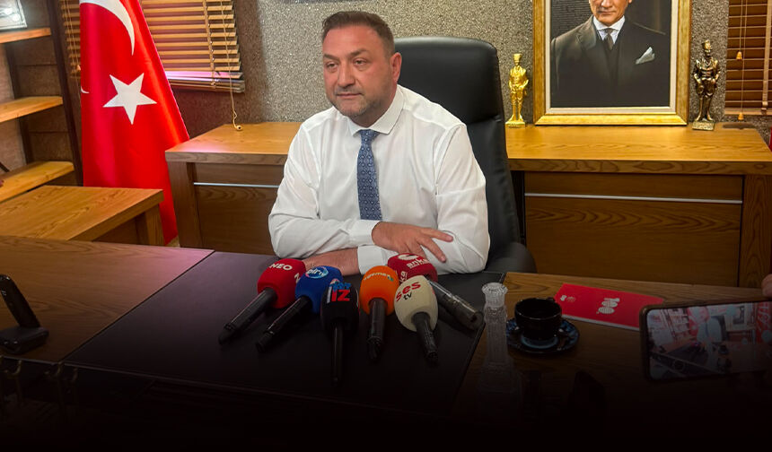 İl Başkanı Gümrükçü’den birbirinden çarpıcı açıklamalar: Kan dökmeden CHP'yi teslim aldık!