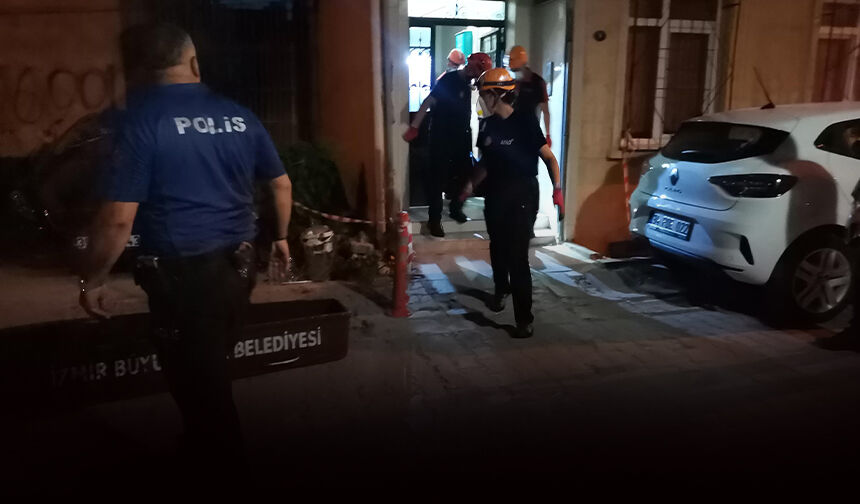 İzmir'de korkunç son: Alevlerin arasında can verdi!