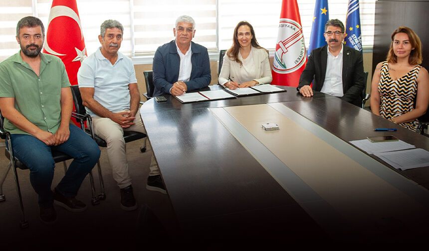 Karşıyaka'da TİS sevinci: İmzalar atıldı!