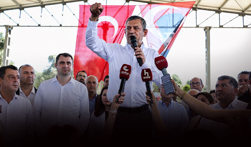 Özel Ödemiş’te traktör römorku üstünde konuştu: İktidarın genel başkanı olarak aynı traktörde konuşacağım!