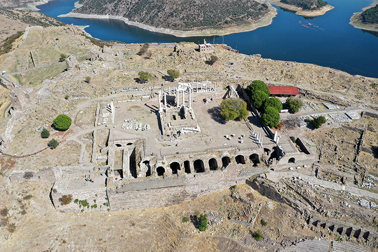 Pergamon-1