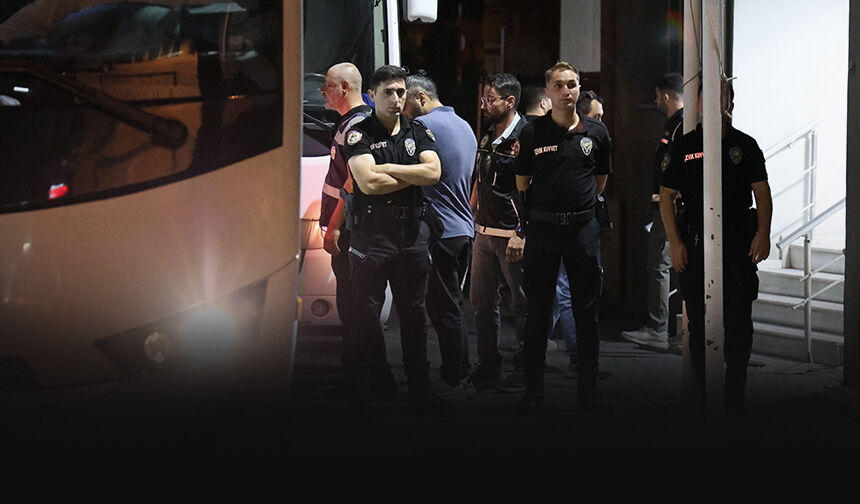 Seferihisar Belediyesi operasyonunda yeni gelişme... Yetişkin ve 19 kişi adliyede!