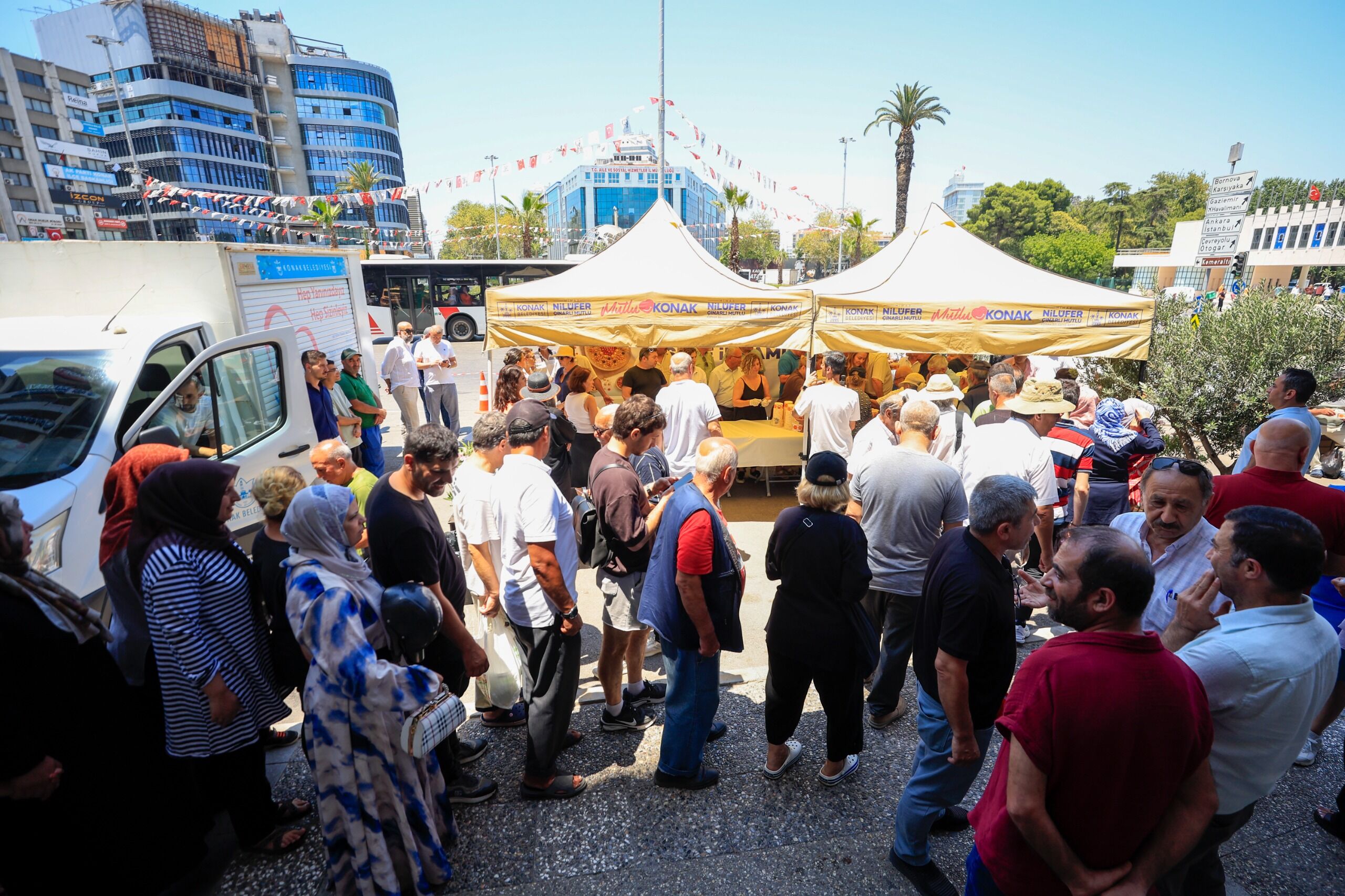 Başkan Mutlu’dan Konaklı Komşularına Aşure Ikramı (5)