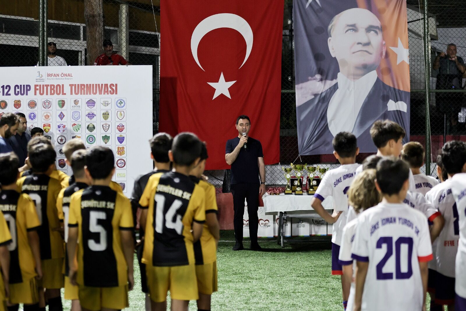 Bayrakli'da U 12 Cup'ta Şampi̇yon Belli̇ Oldu (8)
