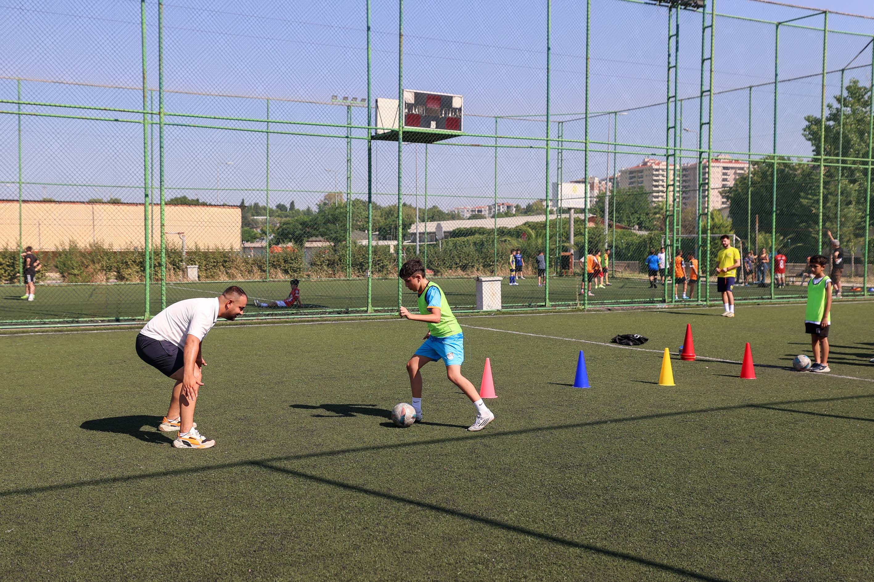 Buca’da Yaz Tatili Futbolla Renkleniyor6