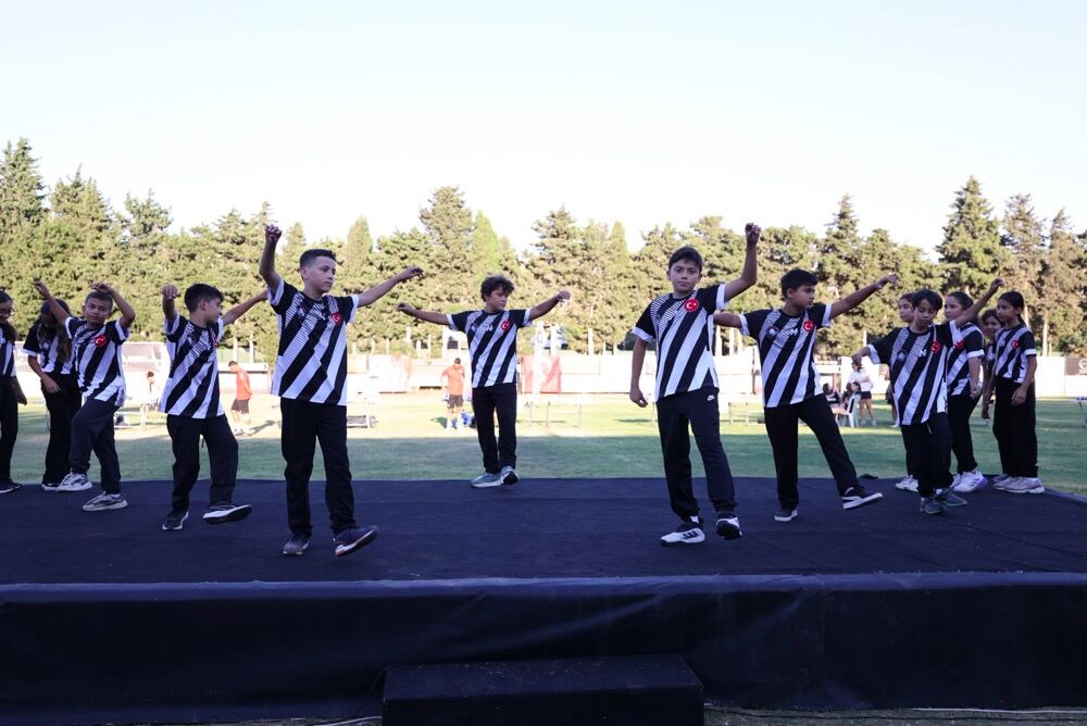 Çeşme Belediye Spor Yaz Spor Okulları Kapılarını Açtıphoto 2026 07 15 11 19 57