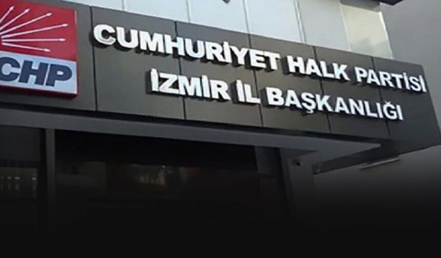 CHP İzmir’de olağanüstü toplantı: 2 ilçe başkanı görevden alındı!