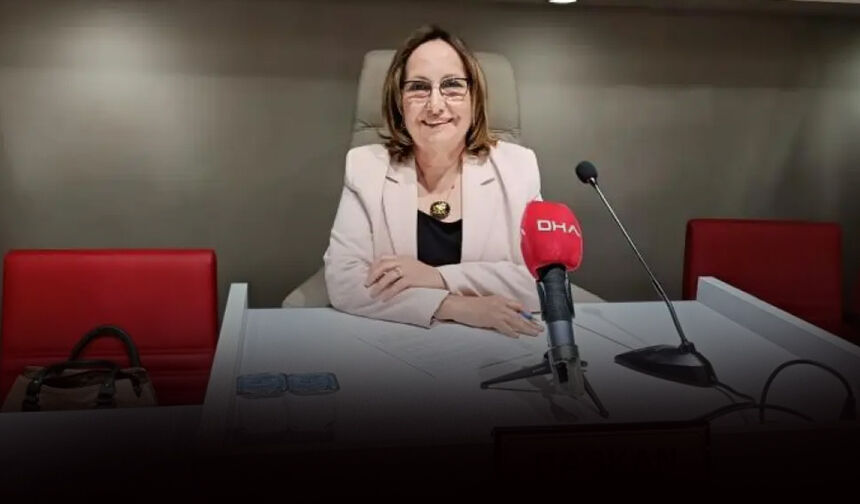 Güzelbahçe'de CHP’de bir istifa daha: Ayşe Akın ve 11 meclis üyesi partiden ayrıldı