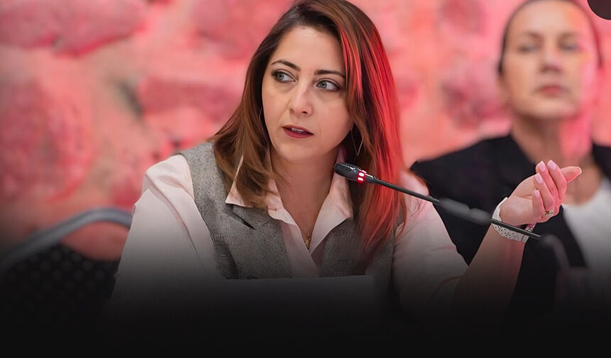 CHP’de istifalar durmuyor: Büyükşehir Meclis Üyesi partiden istifa etti