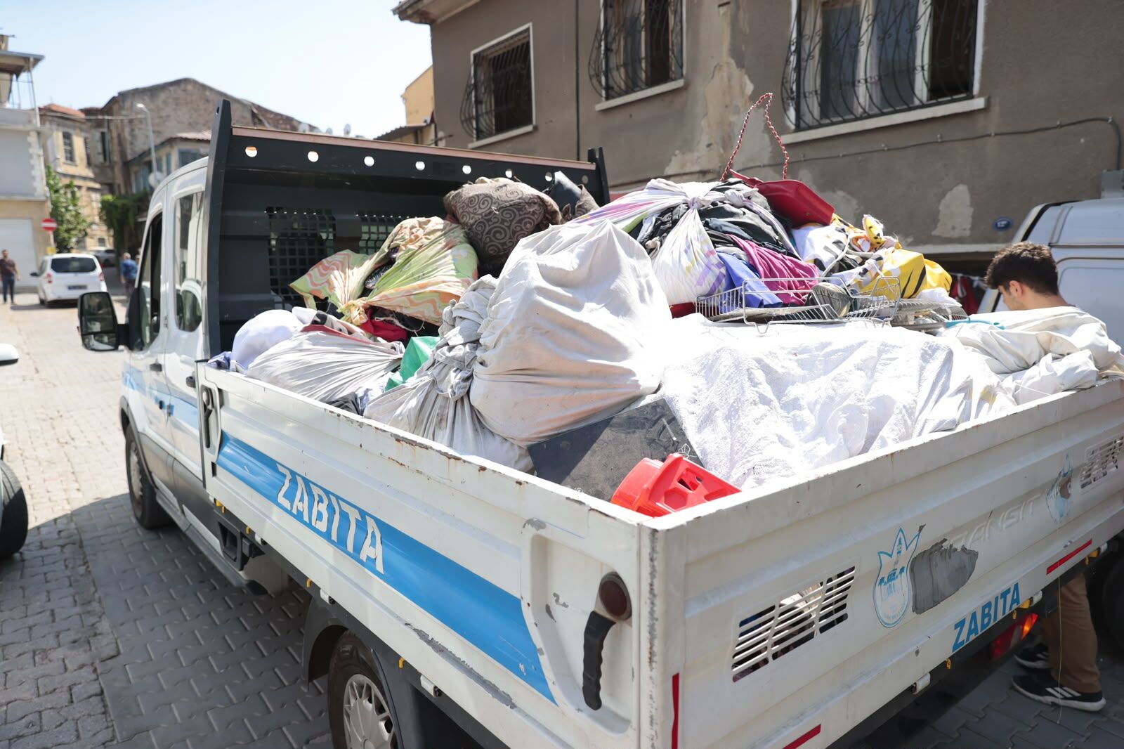 Konak Zabıtasından Izinsiz Seyyar Satışa Sıkı Denetim (6)