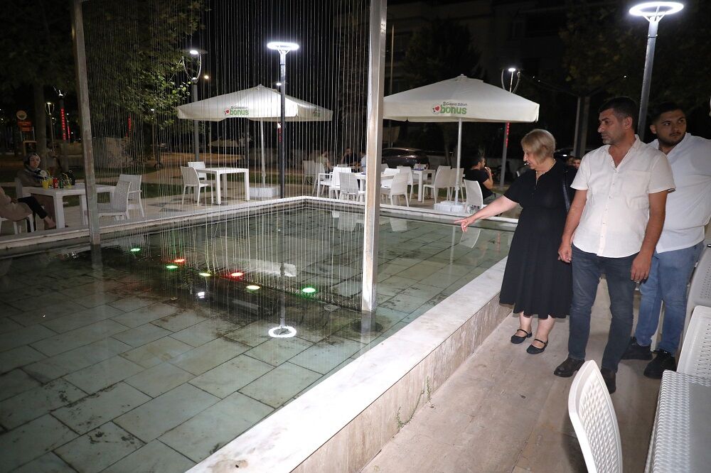 Beyaz Kafe (2)