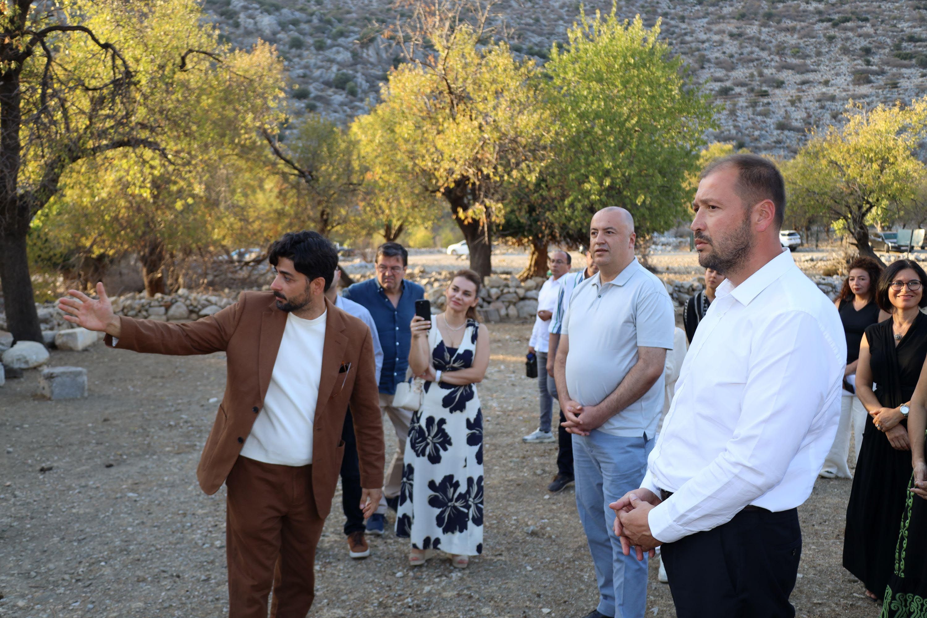 İzmir'de arkeoloji ile gastronomi aynı sofrada buluştu!