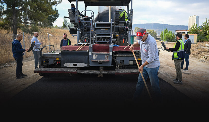 Bornova’da kış öncesi yol seferberliği: Asfalt çalışması başladı