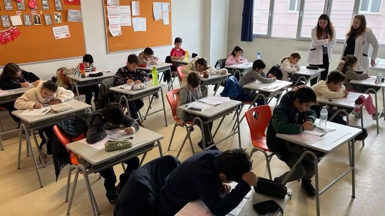MEB'den yeni ortak sınav sistemi: 8 bin soruluk havuz!