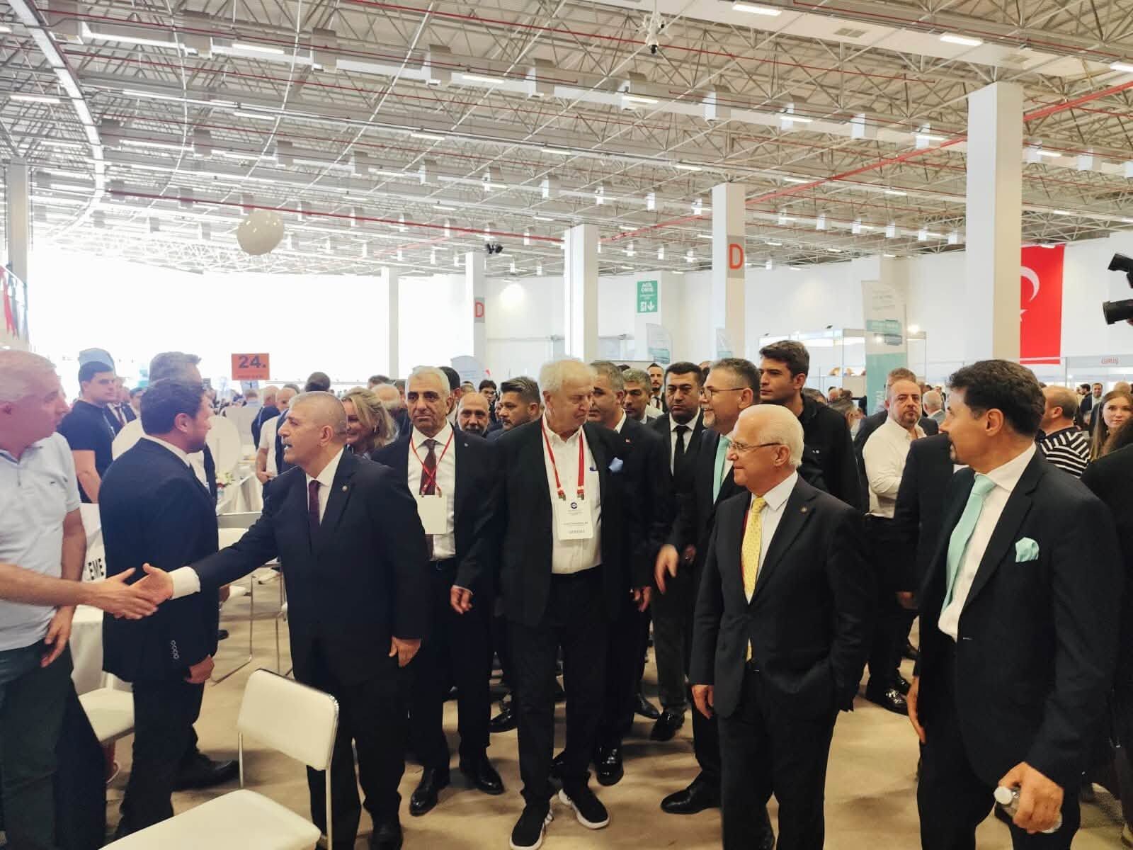 İzmi̇rli̇ Sanayi̇ci̇ni̇n Sandik Heyecanina Mhp’den Destek 5.Jpg