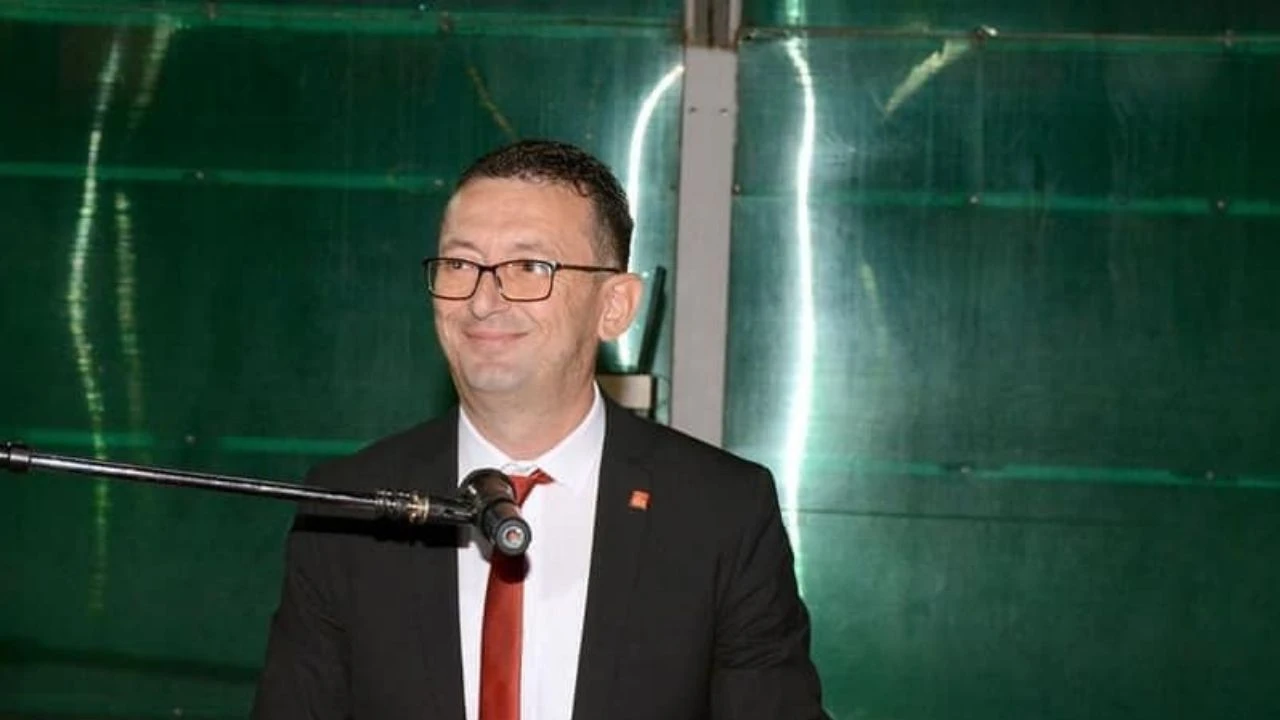 Sakir Basaran Kimdir