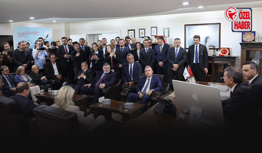 Çiğli Belediyesi ziyaretinde AK Parti karıştı... Bakan önünde tartışma!